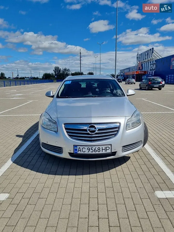 Opel Insignia 2011 photo 2