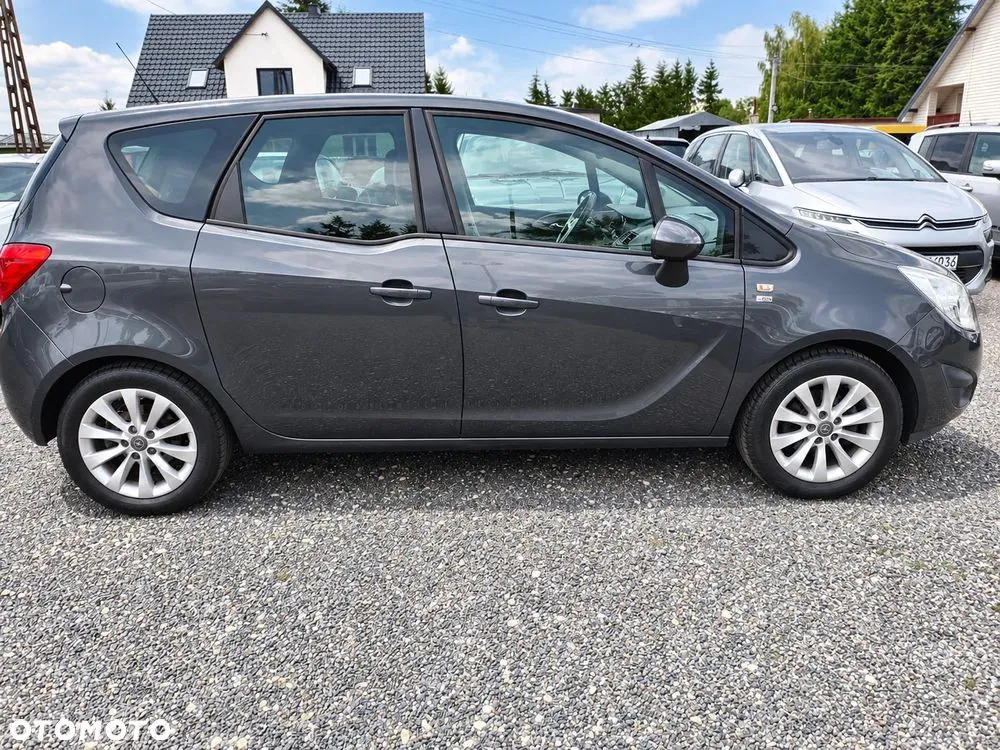 Opel Meriva 2012 photo 5