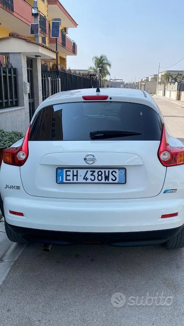 Nissan Juke 2011 photo 3