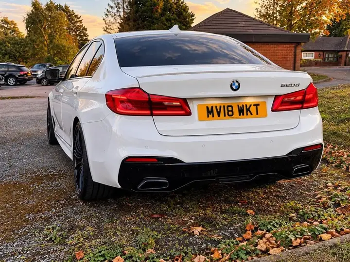 BMW 5 Series 2018 photo 2