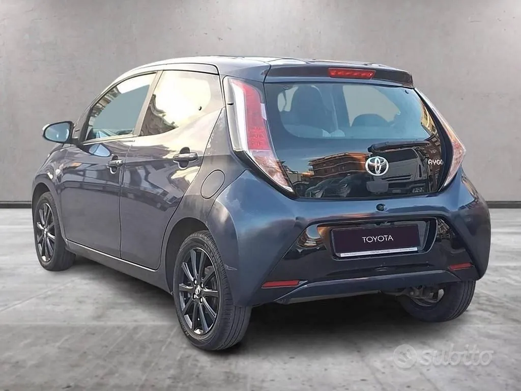 Toyota Aygo 2015 photo 2
