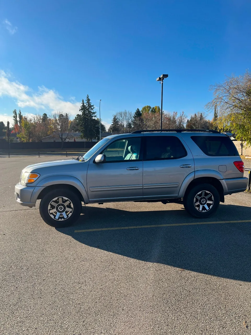 Toyota Sequoia 2002 photo 4