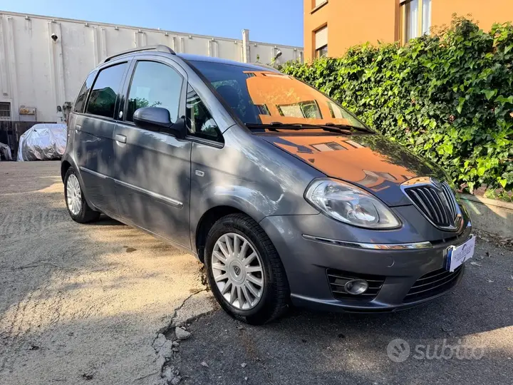 Lancia Musa 2010 photo 2