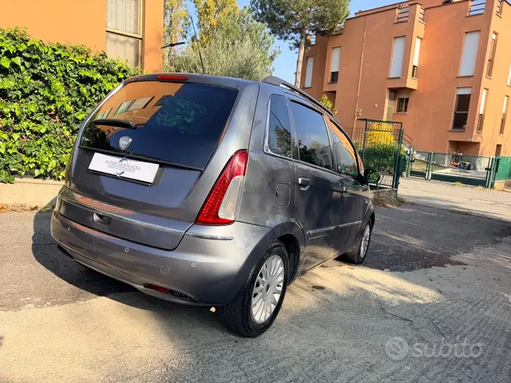 Lancia Musa 2010 photo 4