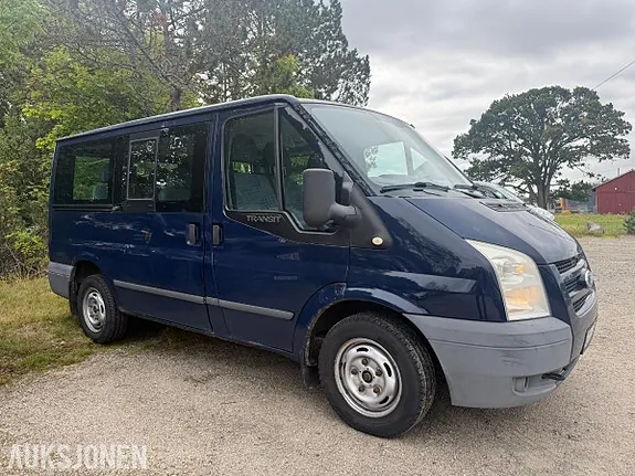 Ford Transit 2010 photo 2