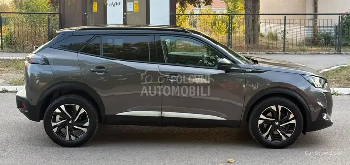 Peugeot 2008 2021 photo 5