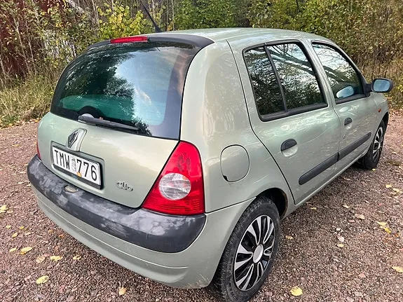 Renault Clio 2002 photo 4