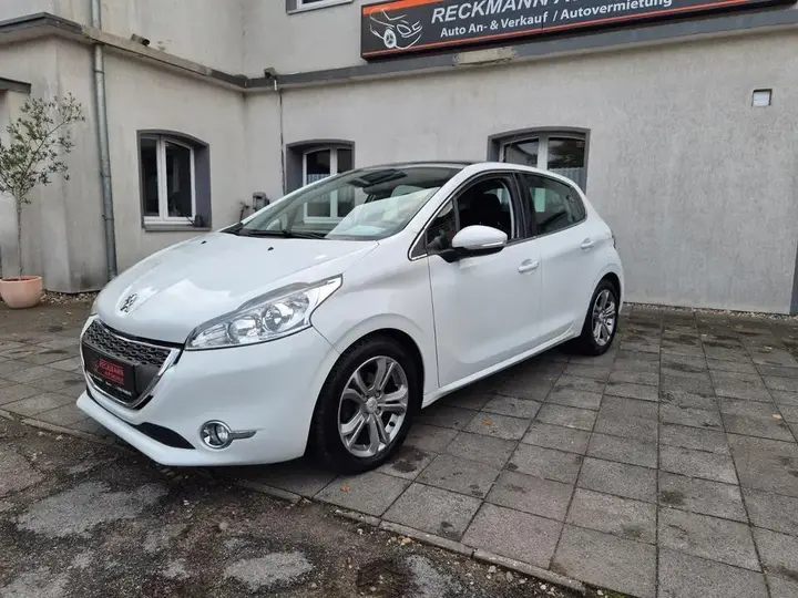 Peugeot 208 Allure