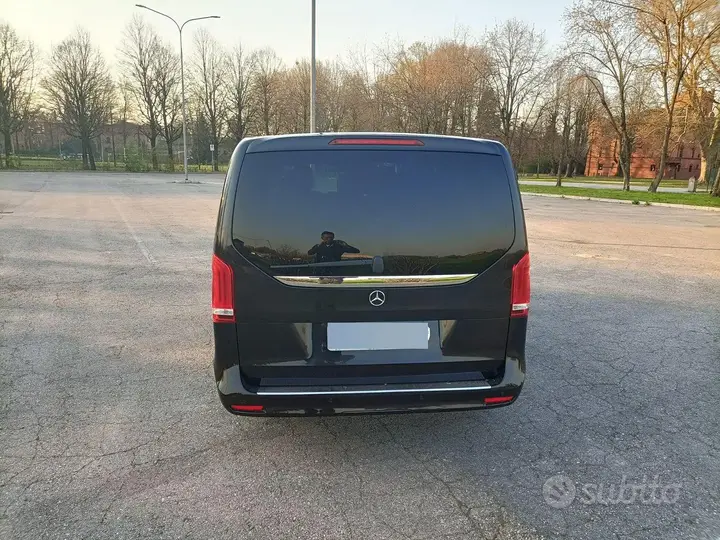Mercedes-Benz V-Class 2022 photo 3