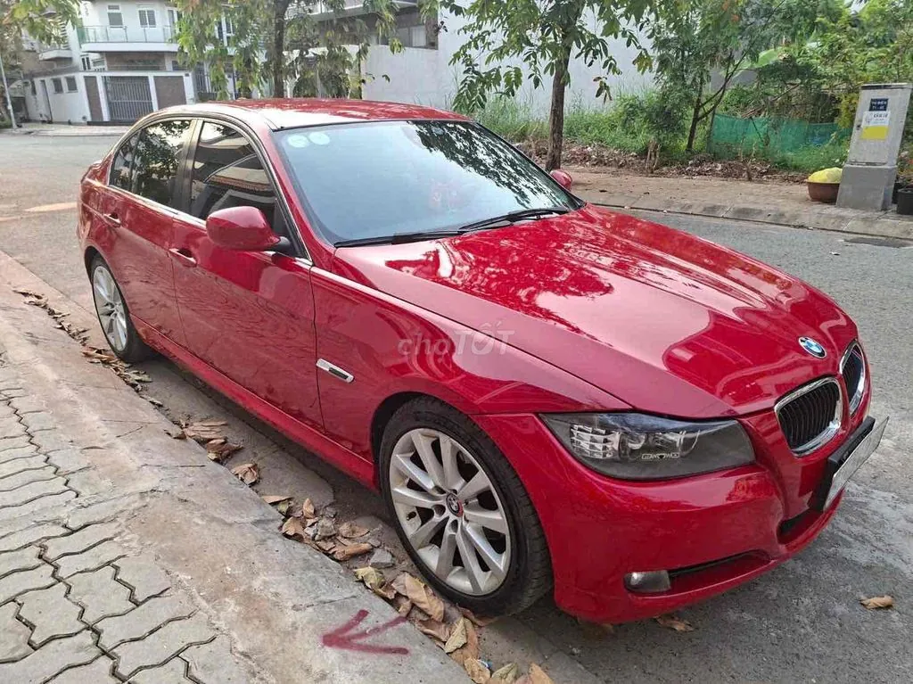 BMW 3 Series 2011 photo 3