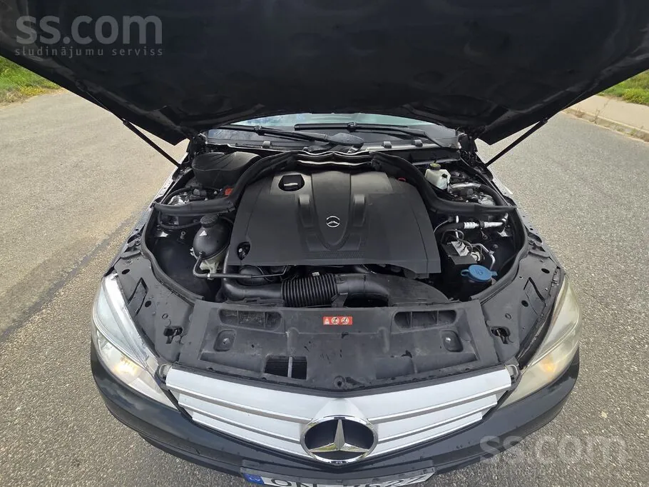 Mercedes-Benz C220 2008 photo 2