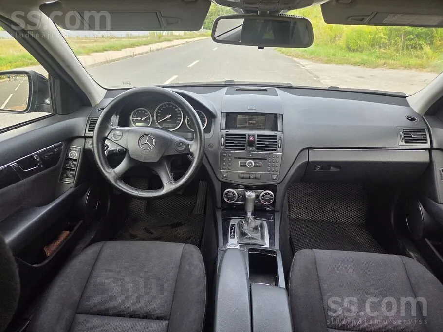 Mercedes-Benz C220 2008 photo 4