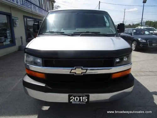 Chevrolet Express 2015 photo 2