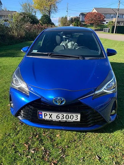 Toyota Yaris 2017 photo 2
