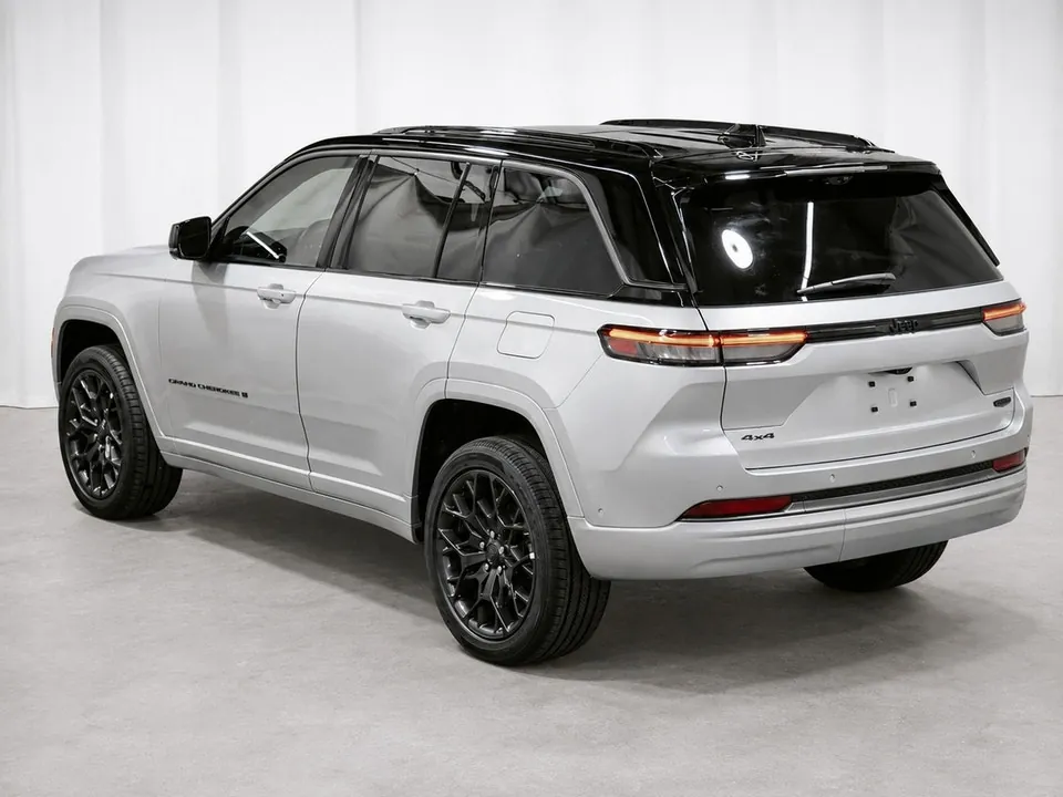 Jeep Grand Cherokee 2026 photo 4