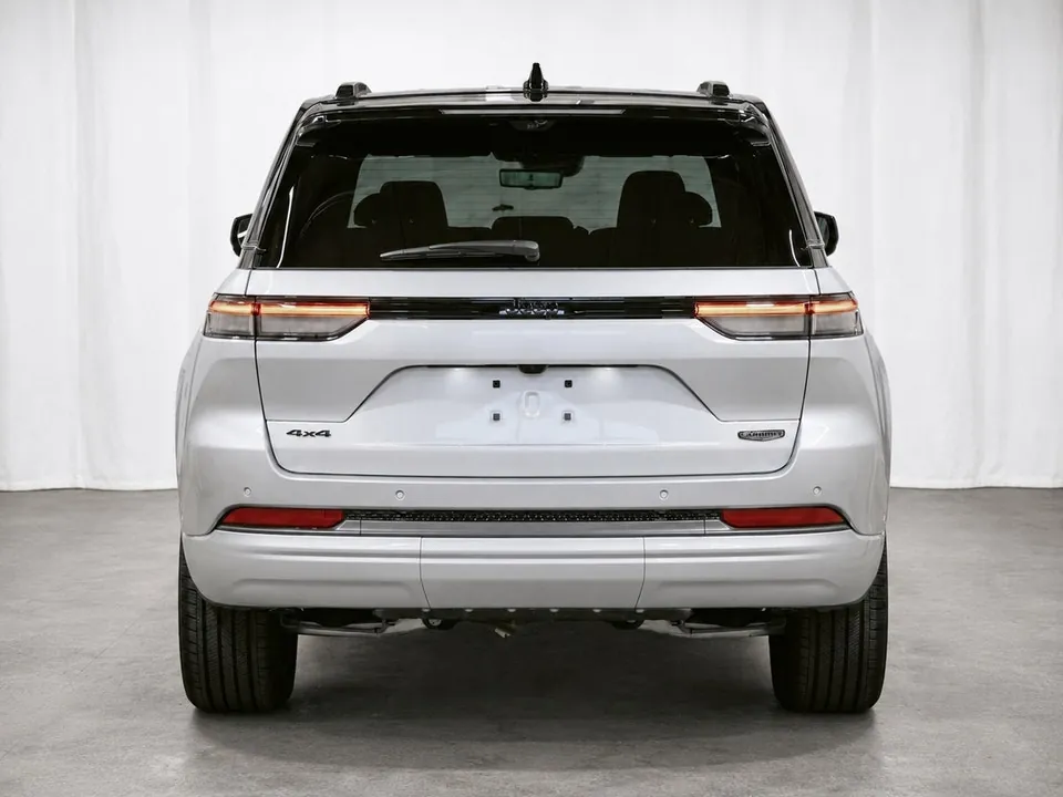 Jeep Grand Cherokee 2026 photo 5