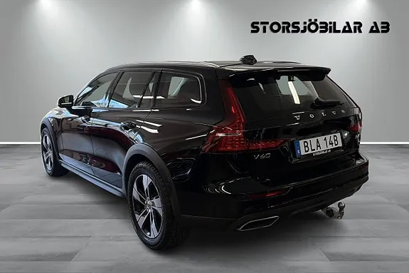 Volvo V60 Cross Country 2022 photo 5