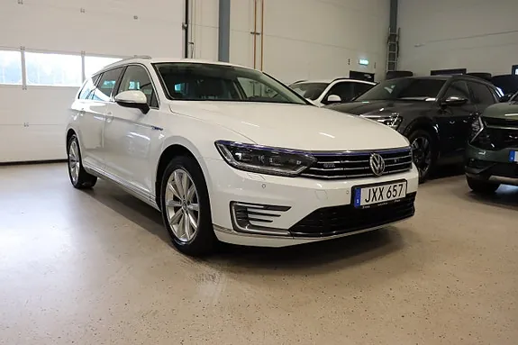 Volkswagen Passat 2018 photo 4