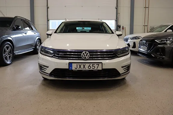 Volkswagen Passat 2018 photo 3