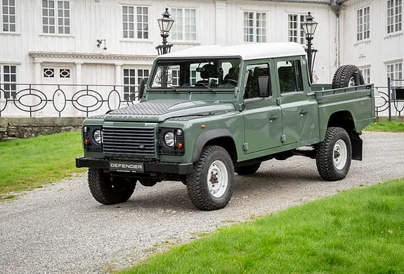 Land Rover Defender 130