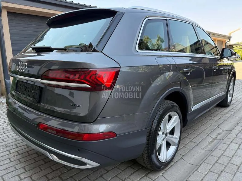 Audi Q7 2021 photo 4