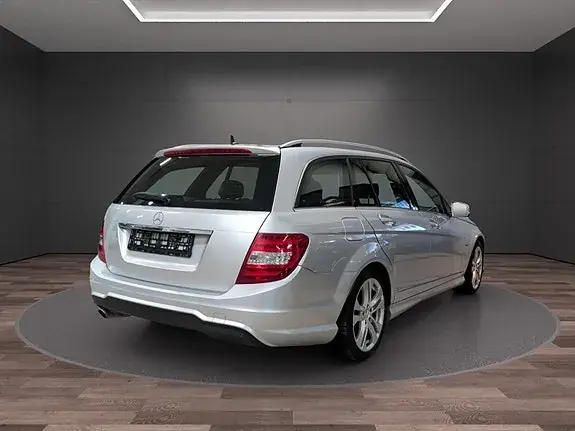 Mercedes-Benz C180 2012 photo 5
