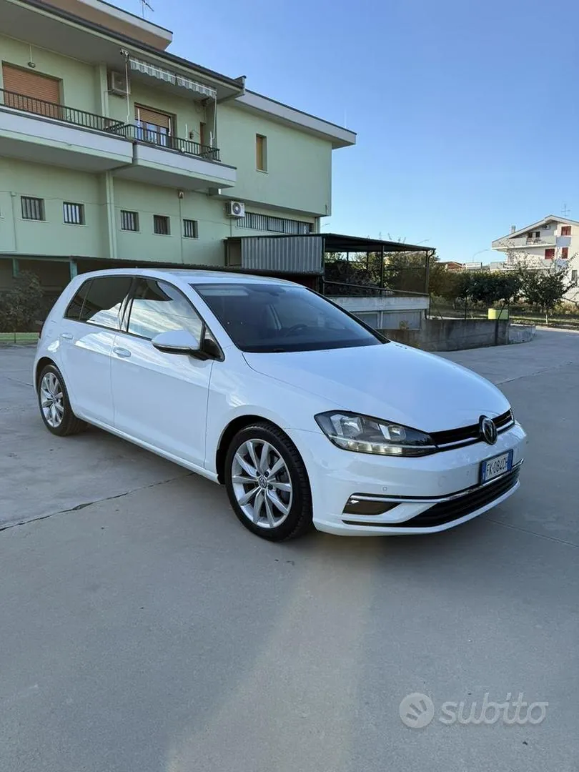 Volkswagen Golf 2017 photo 2