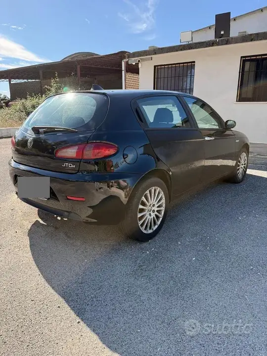 Alfa Romeo 147 2006 photo 3