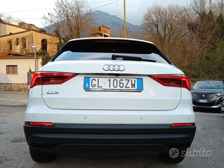Audi Q3 2022 photo 5