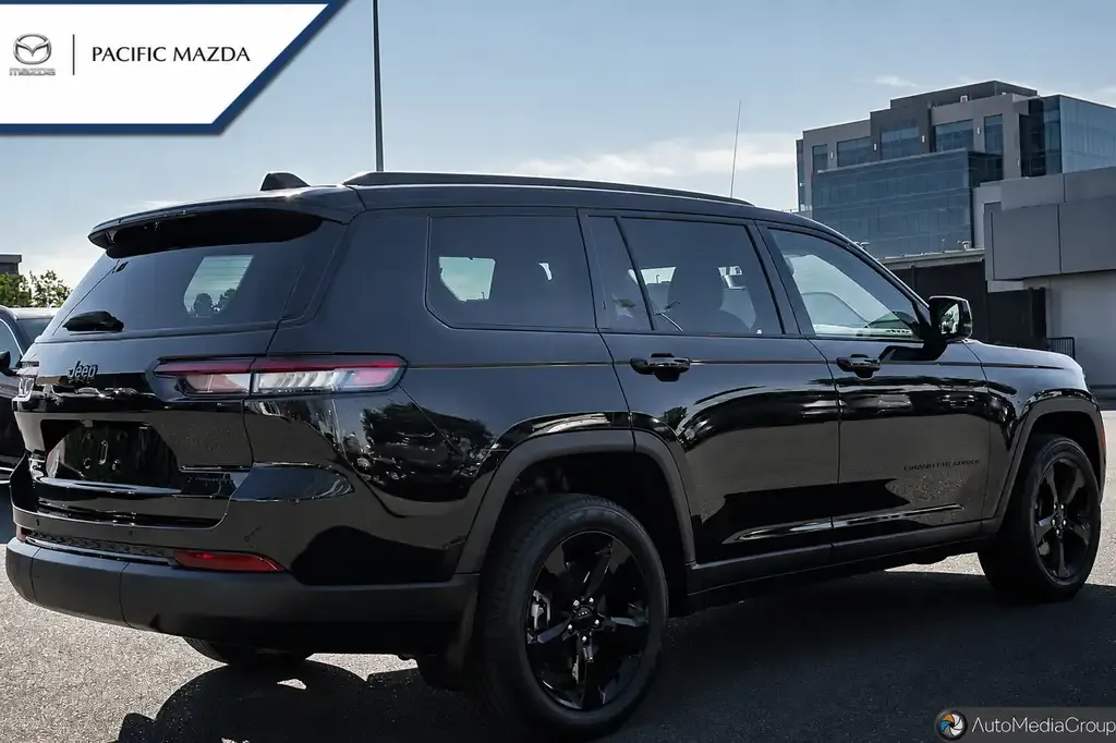 Jeep Grand Cherokee 2023 photo 5