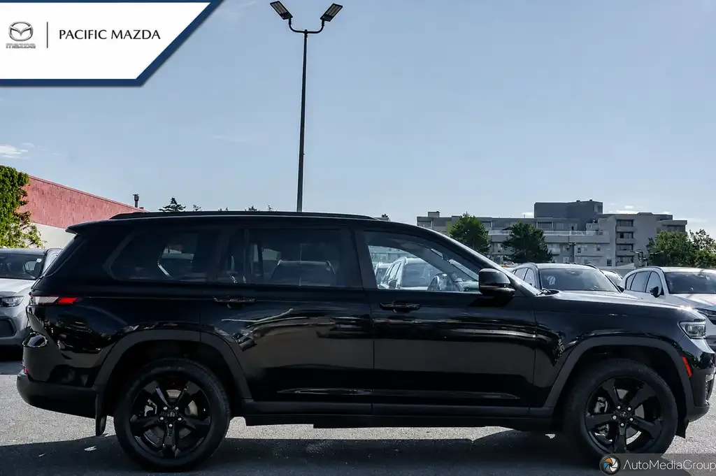 Jeep Grand Cherokee 2023 photo 4