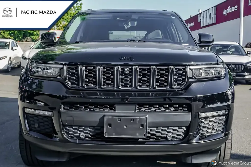 Jeep Grand Cherokee 2023 photo 2