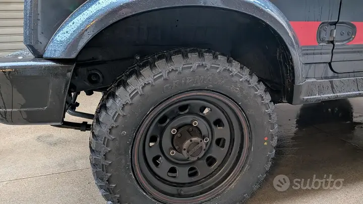 Suzuki Samurai 1997 photo 4