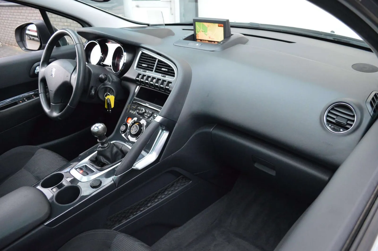 Peugeot 3008 2011 photo 5