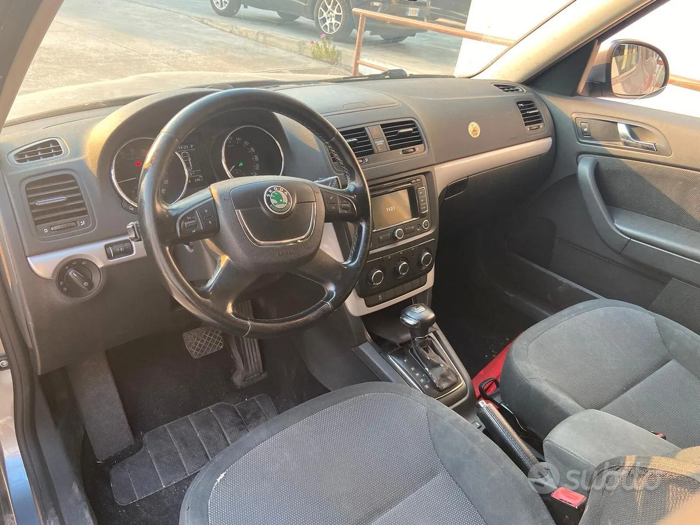 Skoda Yeti 2011 photo 4