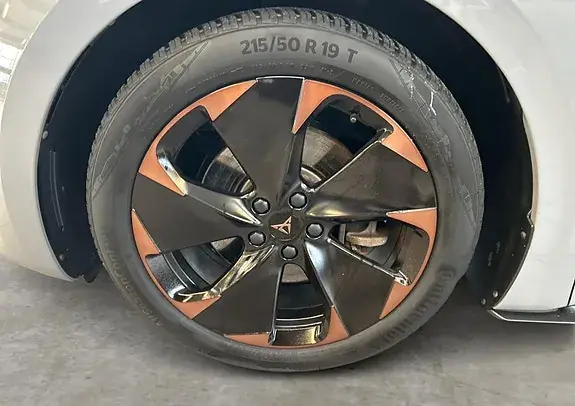 Cupra Born 2023 photo 5
