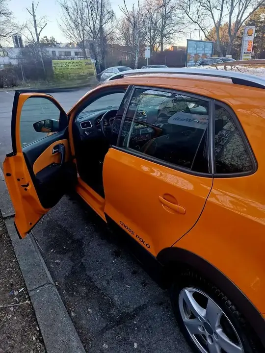 Volkswagen Polo 2012 photo 3
