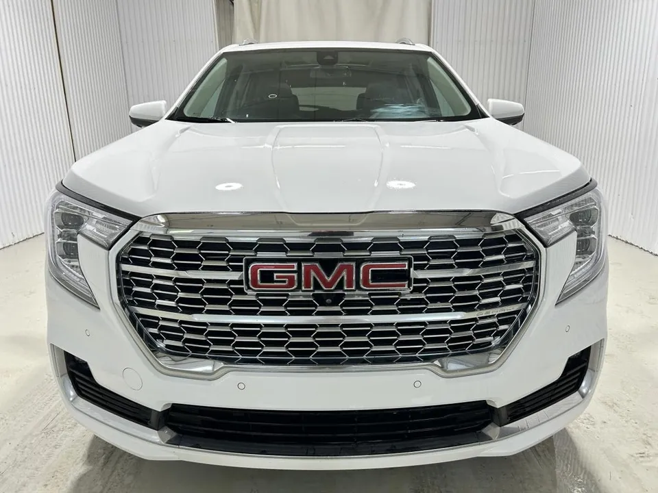 GMC Terrain 2024 photo 3