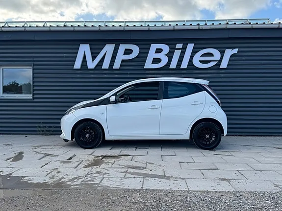 Toyota Aygo 2015 photo 2