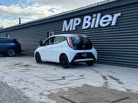 Toyota Aygo 2015 photo 3
