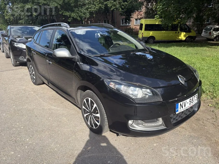 Renault Megane 2013 photo 2