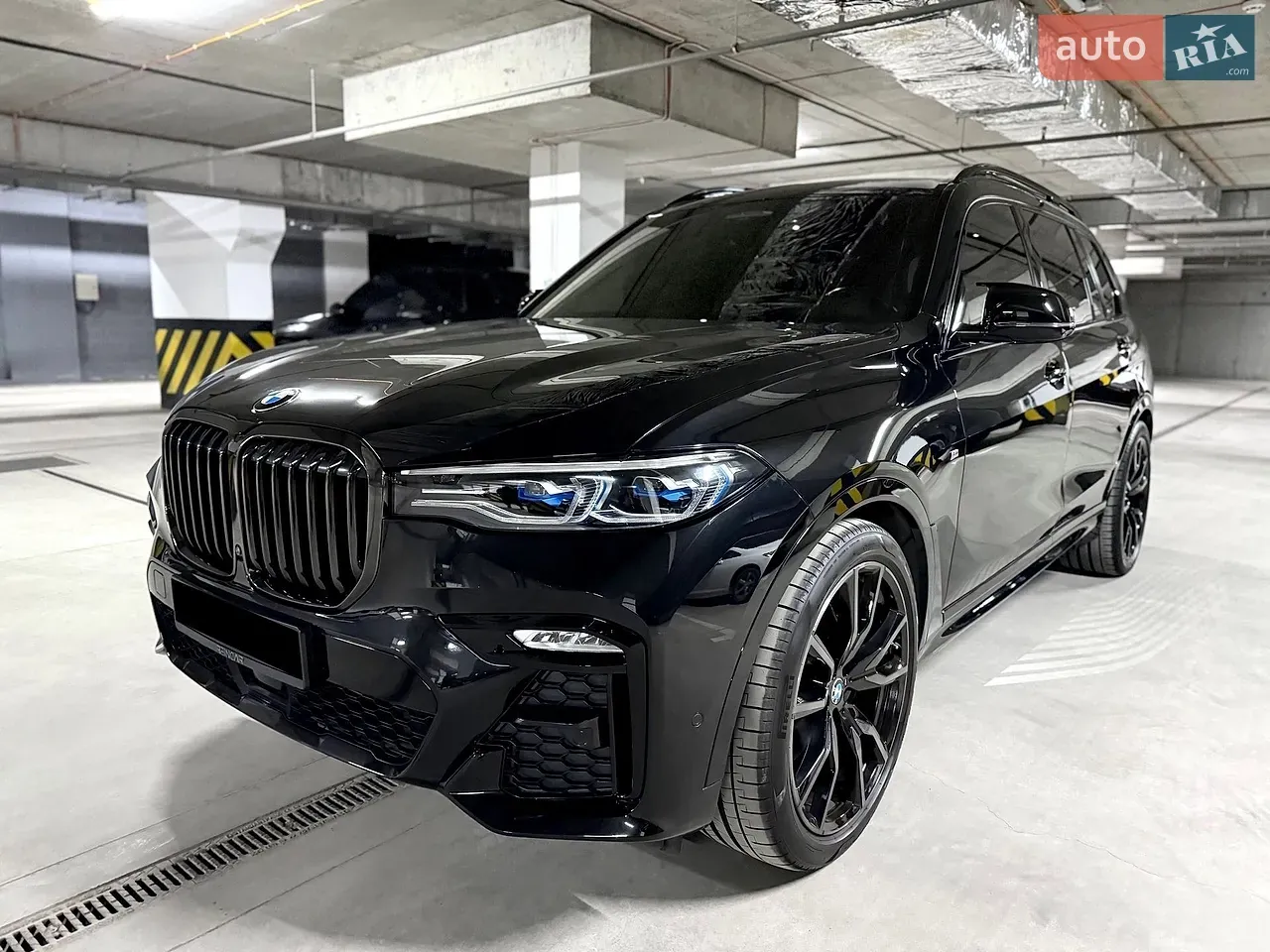 BMW X7 2022 photo 2
