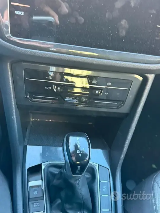 Volkswagen Tiguan 2022 photo 3
