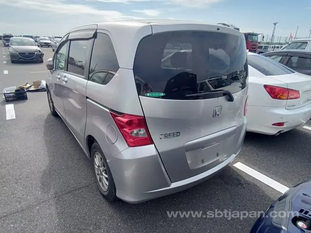 Honda Freed G 2009 photo 3