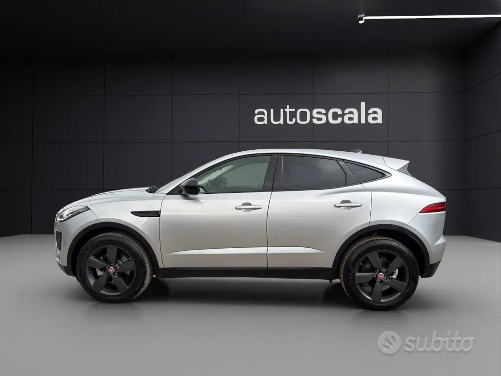 Jaguar E-Pace 2019 photo 2