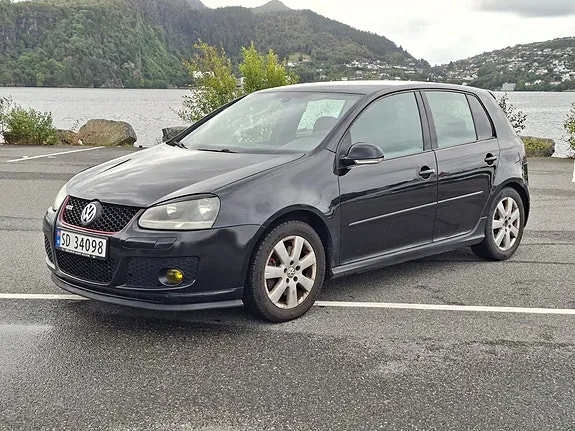 Volkswagen Golf V