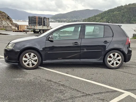 Volkswagen Golf V 2007 photo 2