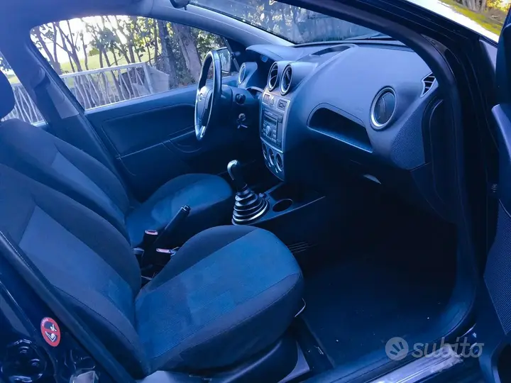 Ford Fiesta 2007 photo 5