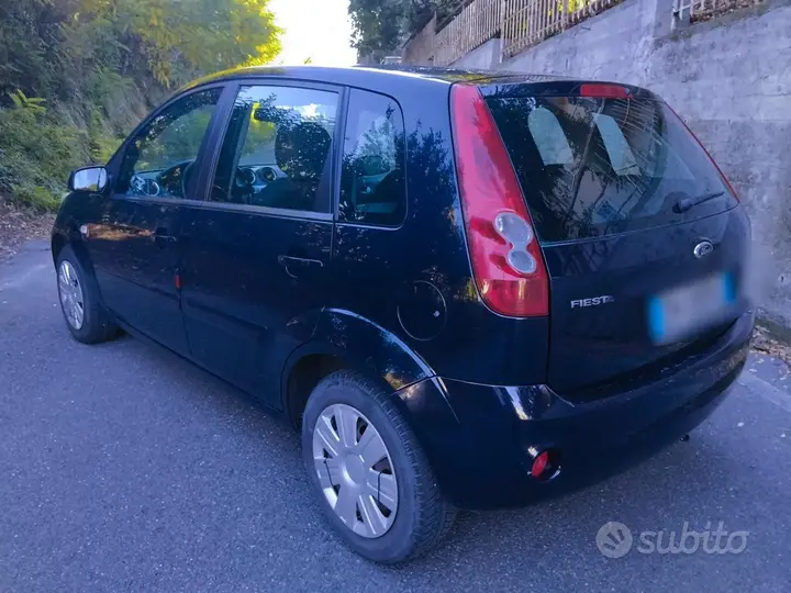Ford Fiesta 2007 photo 3