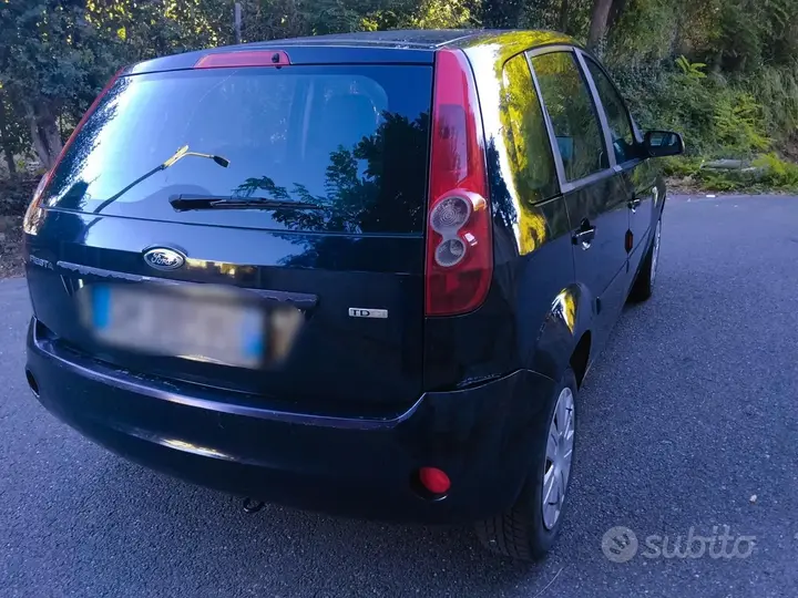Ford Fiesta 2007 photo 4